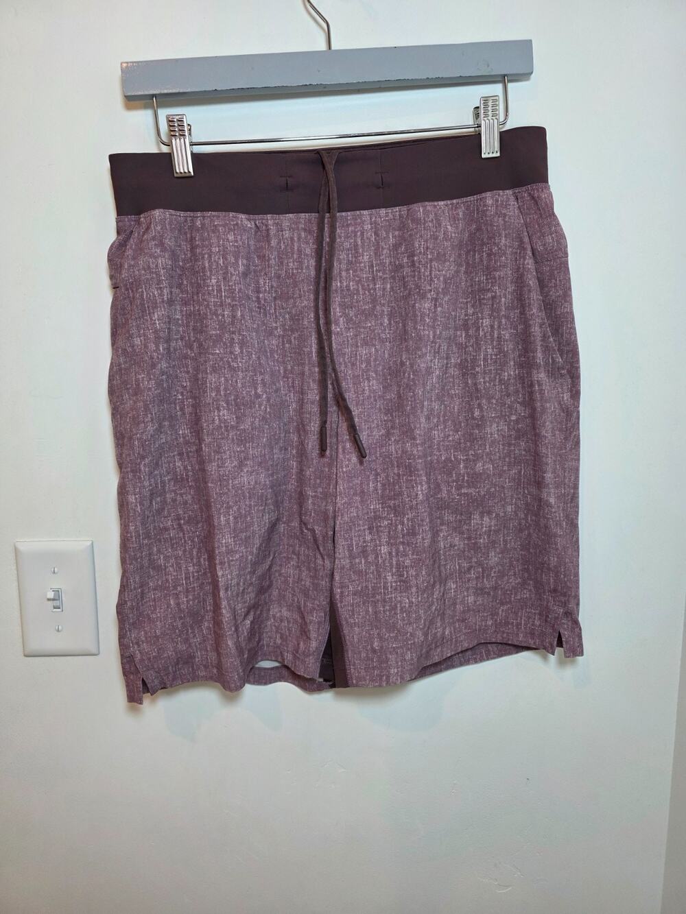 Lululemon Shorts Mens Medium Purple T.H.E Linerless Performance Stretch